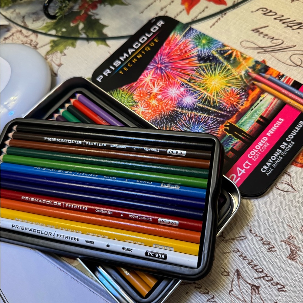 Prismacolor Premier Colored Pencils Set - 24 Assorted Colors New Sealed